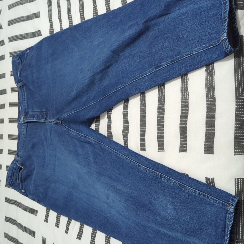 Old Navy Extra High Rise Sky Hi Straight jeans in size 22 Women's